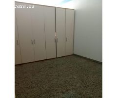 Se alquilan local comercial