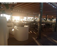 Gran lugar frente al mar