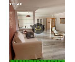 CT / Piso de TRES Dormitorios en Albaycín