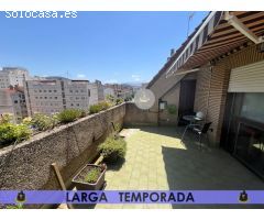 LT / Ático de DOS dormitorios en Granada Centro zona Caleta