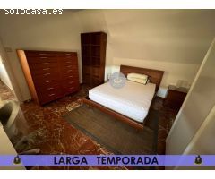 LT / Ático de DOS dormitorios en Granada Centro zona Caleta