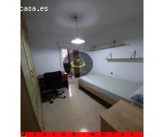 EST / Piso de CUATRO Dormitorios en Centro