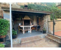 CASA EN VENTA - PISCINA - VALLIRANA