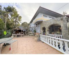 CASA CON POISCINA