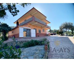 CASA POSIBILIDAD PARA DOS FAMILIAS - PISCINA - VALLIRANA