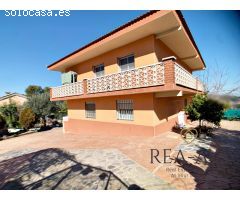 CASA POSIBILIDAD PARA DOS FAMILIAS - PISCINA - VALLIRANA