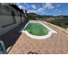 CASA EN VENTA - PISCINA - VALLIRANA