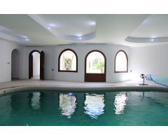 Espectacular villa con vistas al mar y panorámicas en Altea en venta