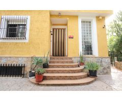 FANTASTICO CHALET A LA VENTA DE 6 HABITACIONES  Y 4 BAÑOS EN BOQUERES - SAN VICENTE