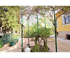 FANTASTICO CHALET A LA VENTA DE 6 HABITACIONES  Y 4 BAÑOS EN BOQUERES - SAN VICENTE