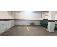 Garaje con Montacargas: Fácil Acceso y Espacio Ideal para tu Coche Mediano en Los Ángeles