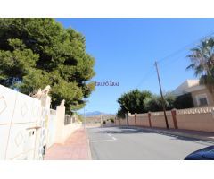 Parcela Llana de 800 m² con Agua y Luz en Entorno Exclusivo – Ideal para Construcción de Chalet