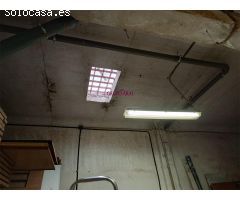 OPORTUNIDAD ÚNICA: LOCAL CON LUZ NATURAL Y GRAN POTENCIAL PARA VIVIENDA EN ALICANTE.