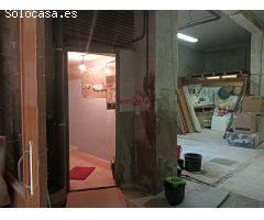 OPORTUNIDAD ÚNICA: LOCAL CON LUZ NATURAL Y GRAN POTENCIAL PARA VIVIENDA EN ALICANTE.