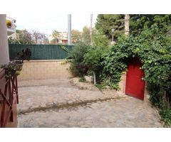 ¡Exclusivo bungalow en San Juan Pueblo! Un hogar con esencia y carácter propio