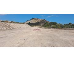 ¡UNA INVERSIÓN SÓLIDA EN EL CORAZÓN DE LA COSTA BLANCA! TU OPORTUNIDAD PARA CONSTRUIR EL FUTURO!