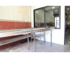 Oportunidad en Esquina: Local con Potencial de Vivienda