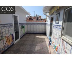 Casa en zona Centro de Jaén con terraza y garaje incluido