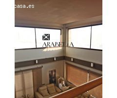 IMPRESIONANTE CHALET EN LA CARLOTA