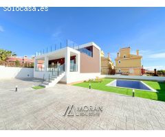 Villa de Lujo en Alquiler en Monforte del Cid, Alicante