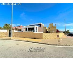 Villa de Lujo en Alquiler en Monforte del Cid, Alicante