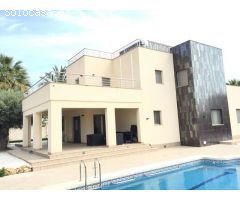 Villa de Lujo en Venta en Cabo Roig, Alicante