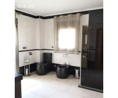 Villa de Lujo en Venta en Cabo Roig, Alicante