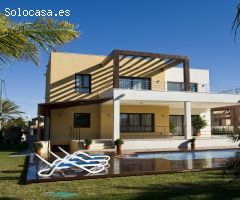 Villa de Lujo en Venta en Cabo Roig, Alicante