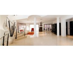 Villa de Lujo en Venta en Cabo Roig, Alicante