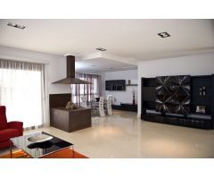 Villa de Lujo en Venta en Cabo Roig, Alicante