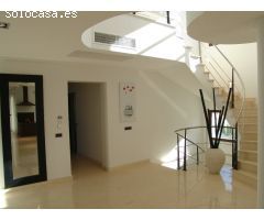 Villa de Lujo en Venta en Cabo Roig, Alicante