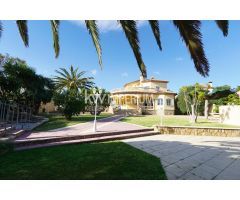 Fantástica villa a 4 vientos con jardín privado y vistas