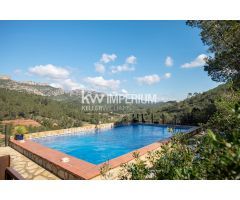 Un oasis de paz con piscina y vistas inmejorables