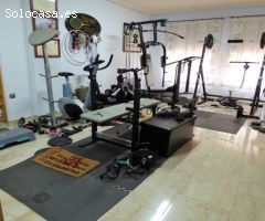 SE VENDE CASA  (PARQUE NUEVO)