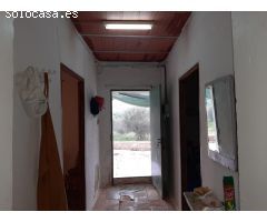 Casa terrera con finca de 28000m2 El Garruchal