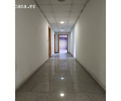 ENTRESUELO PARA OFICINAS JUNTO CENTRO COMERCIAL VEGA PLAZA