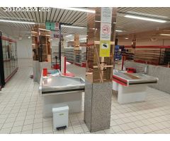 Se vende local enorme al lado de la estación de autobuses