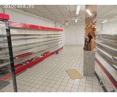 Se vende local enorme al lado de la estación de autobuses