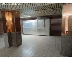 Se vende local enorme al lado de la estación de autobuses