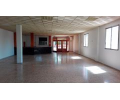 AMPLIO LOCAL EN VENTA EL RAAL