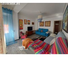 CASA DE DOS PLANTA Y TERRAZA EN EL BARRIO DEL PROGRESO