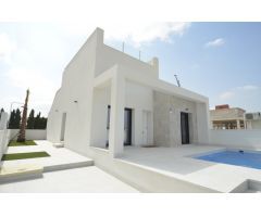 Hermoso Bungalow en Daya Nueva
