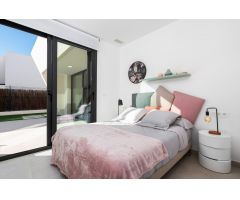 Fantástica Villa cerca del mar en La Herrada