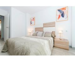 Gran villa en Torrevieja con vistas a la Laguna Rosa