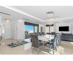 Villa en Venta en San Miguel de Salinas, Alicante