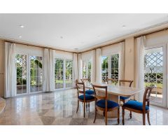 Villa en Venta en Elche de la Sierra, Alicante