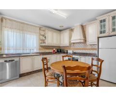 Villa en Venta en Elche de la Sierra, Alicante