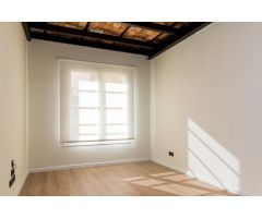 Moderno Piso en el Corazón del Casco Histórico de Zaragoza