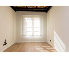 Moderno Piso en el Corazón del Casco Histórico de Zaragoza