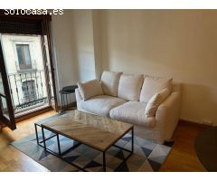 Exclusivo apartamento en Calle Alfonso: elegancia, luz y ubicación inmejorable